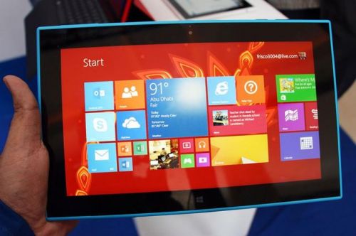 诺基亚因充电器问题暂停销售Lumia 2520平板电脑