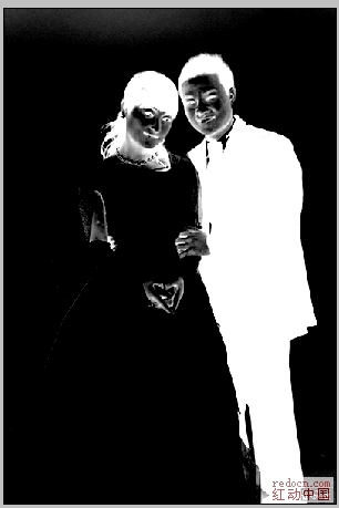 Photoshop抠图教程:简单背景扣婚纱照_webjx.com