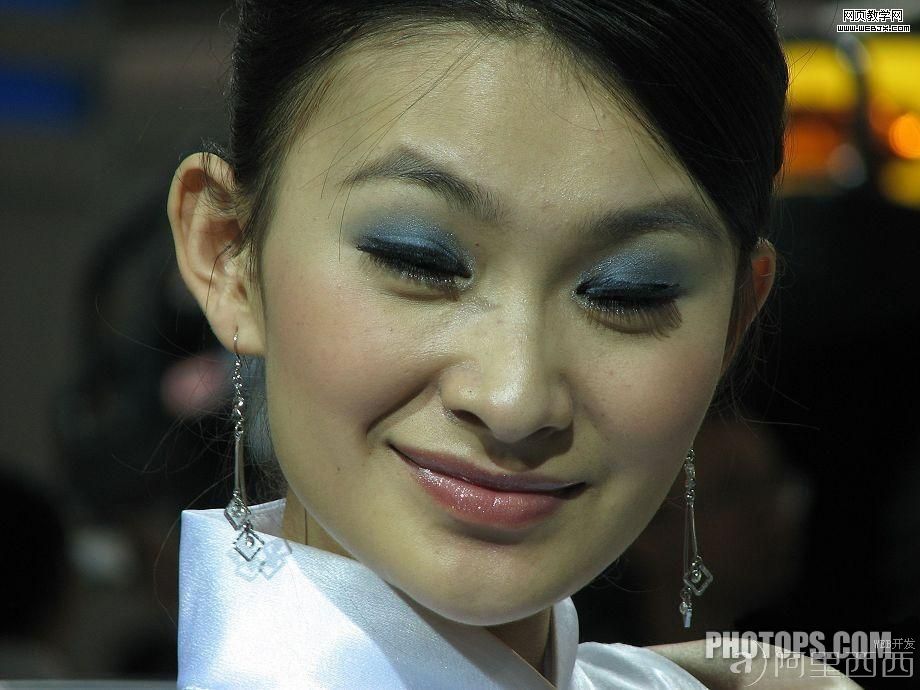 Photoshop教程:快速调制光亮鲜活美女照片_aiyiweb