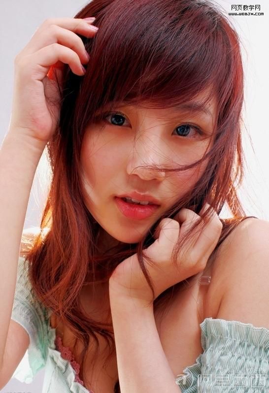 Photoshop调色教程:偏红色性感美女照片_爱易学习网
