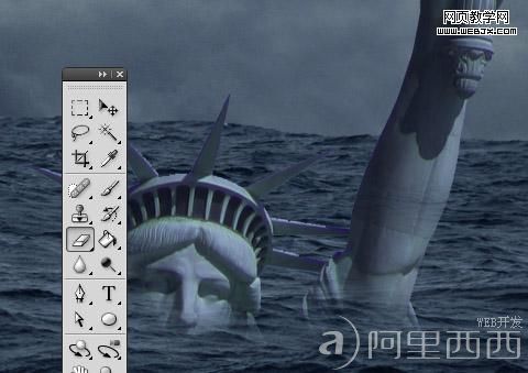 PS合成教程:自由女神破碎掉大海里_aiyiweb